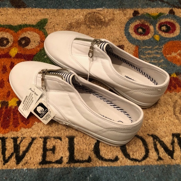 Tennis shoes with zipper Clearance